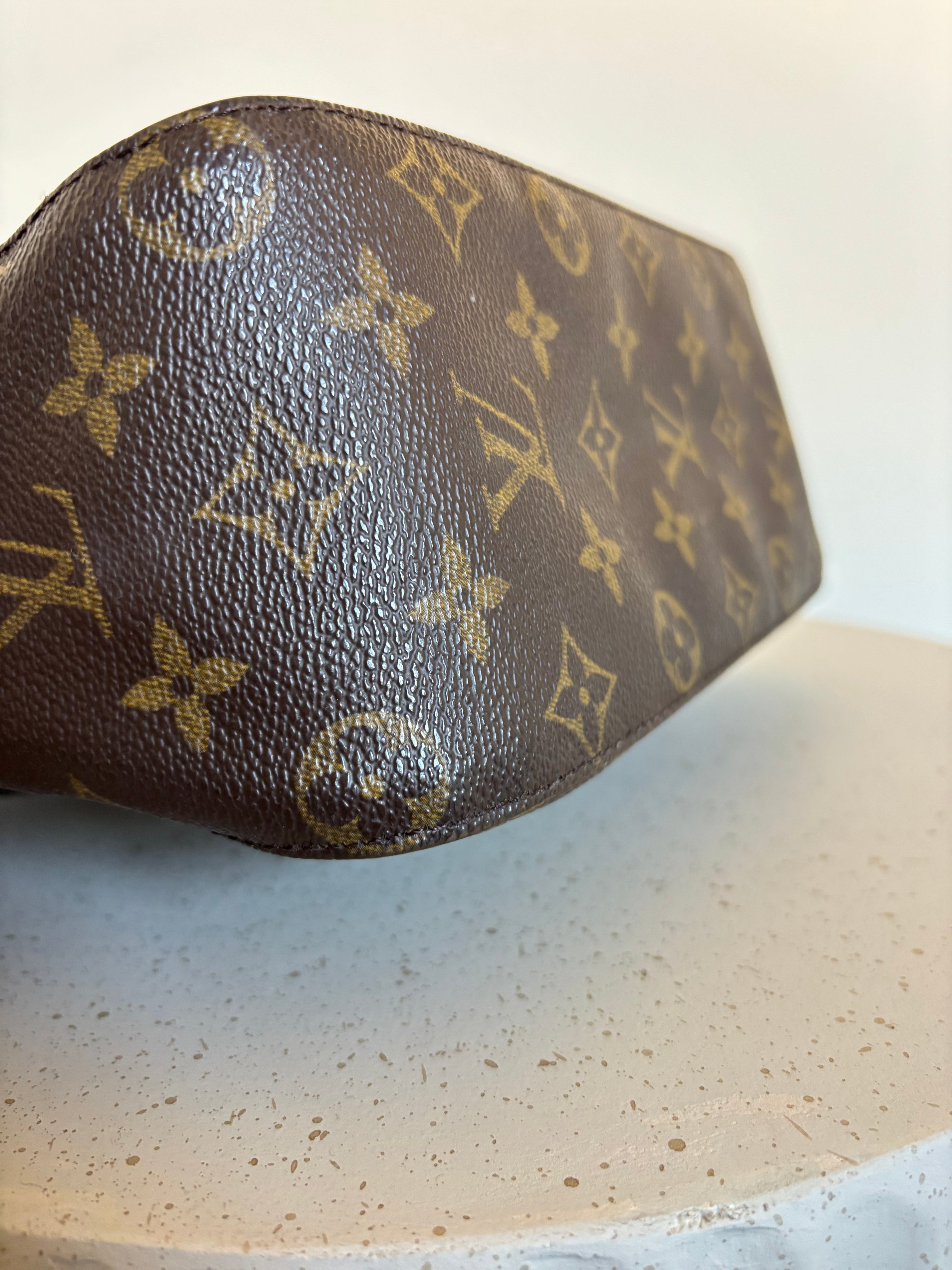 Louis Vuitton Looping MM