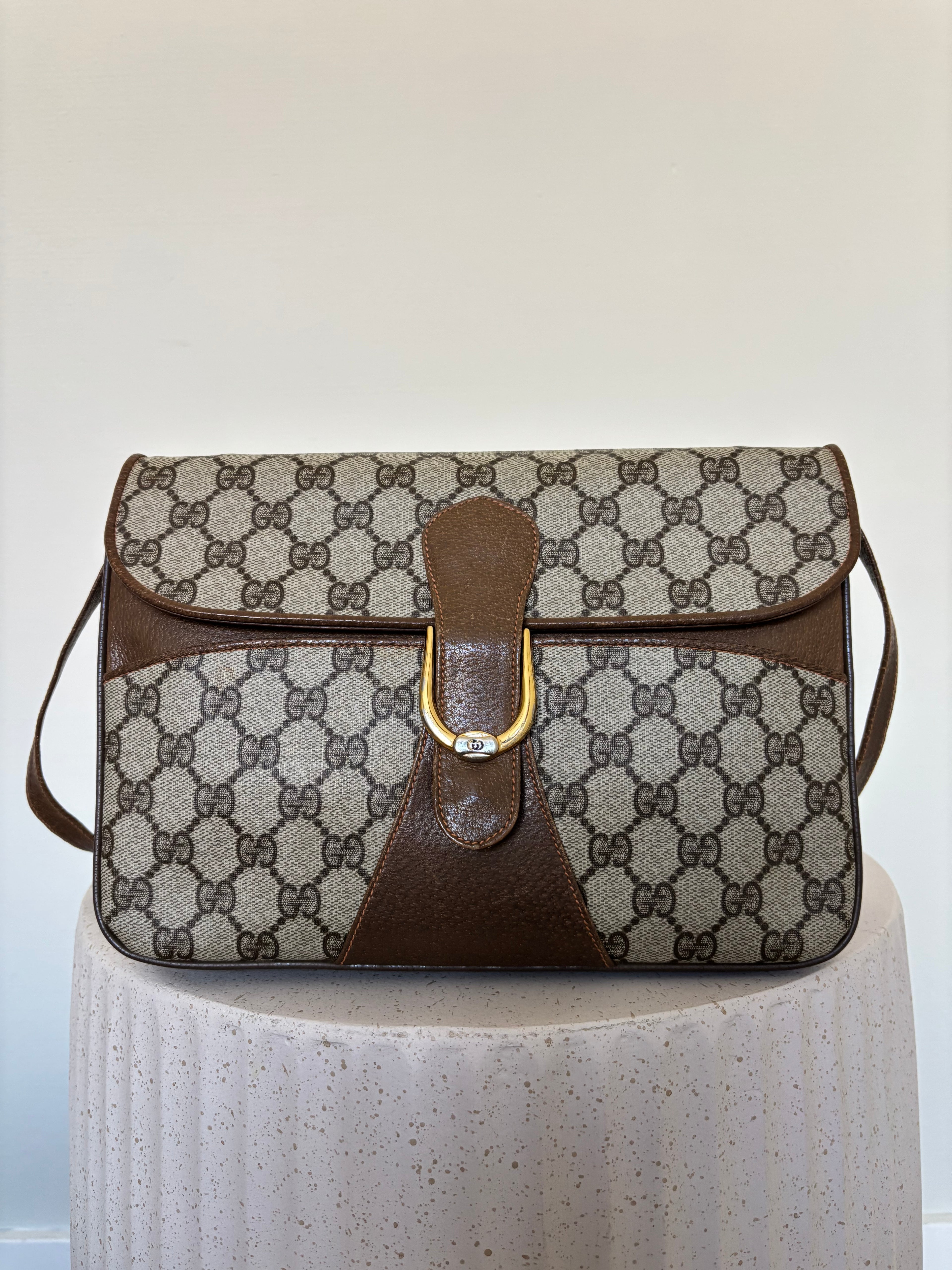 Vintage Gucci GG Supreme Crossbody Bag