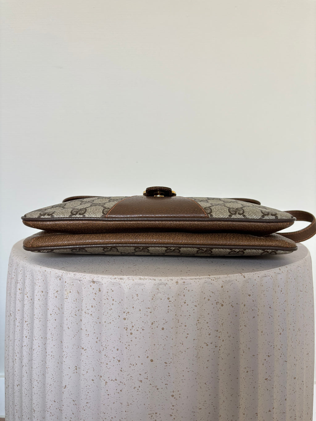 Vintage Gucci GG Supreme Crossbody Bag