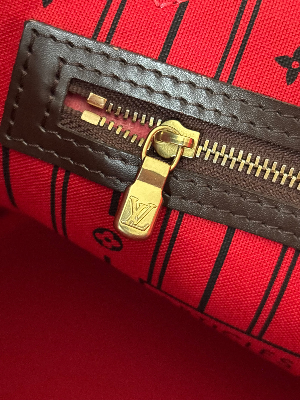 Louis Vuitton Neverfull MM Damier