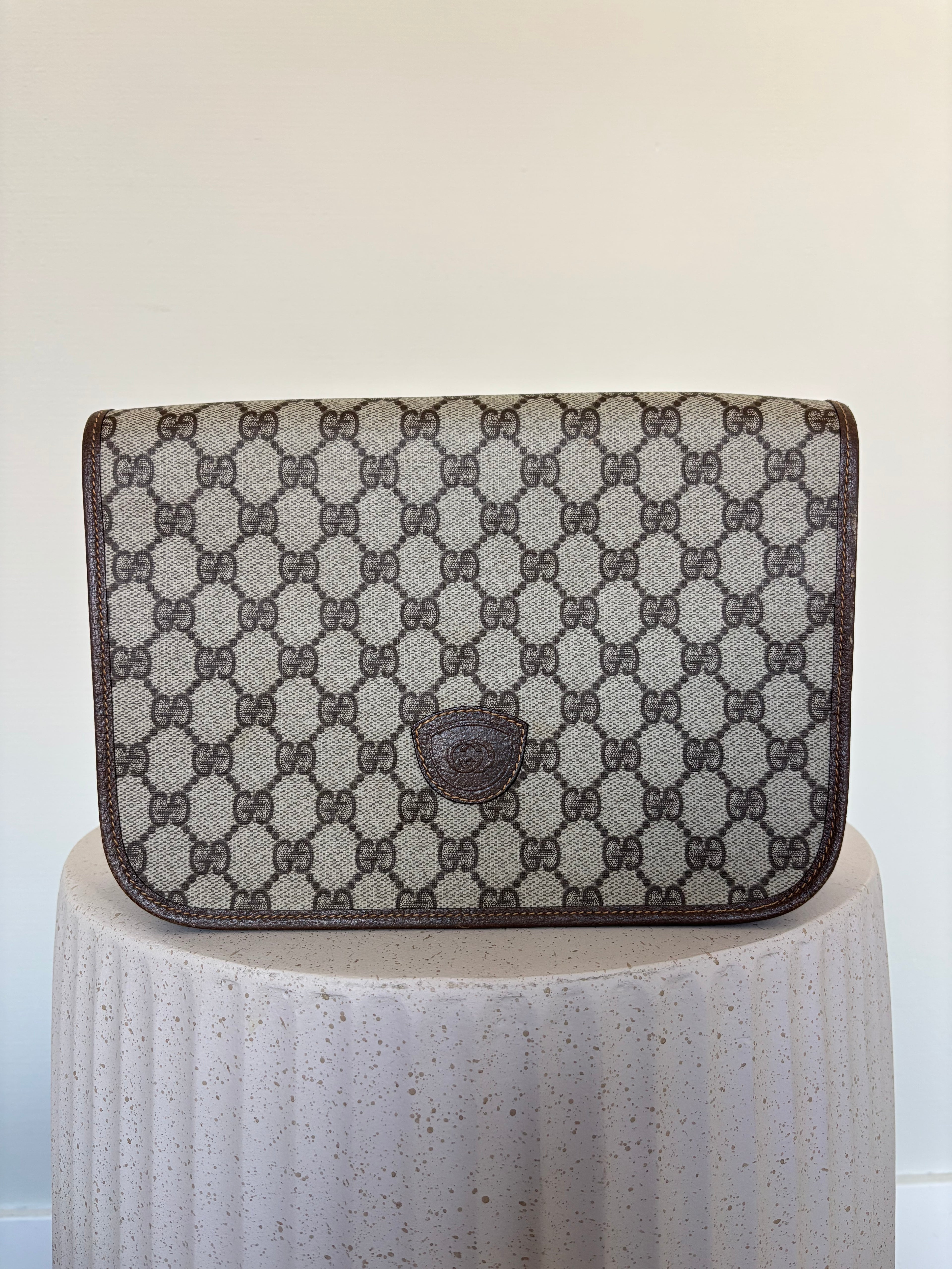 Vintage Gucci GG Supreme Crossbody
