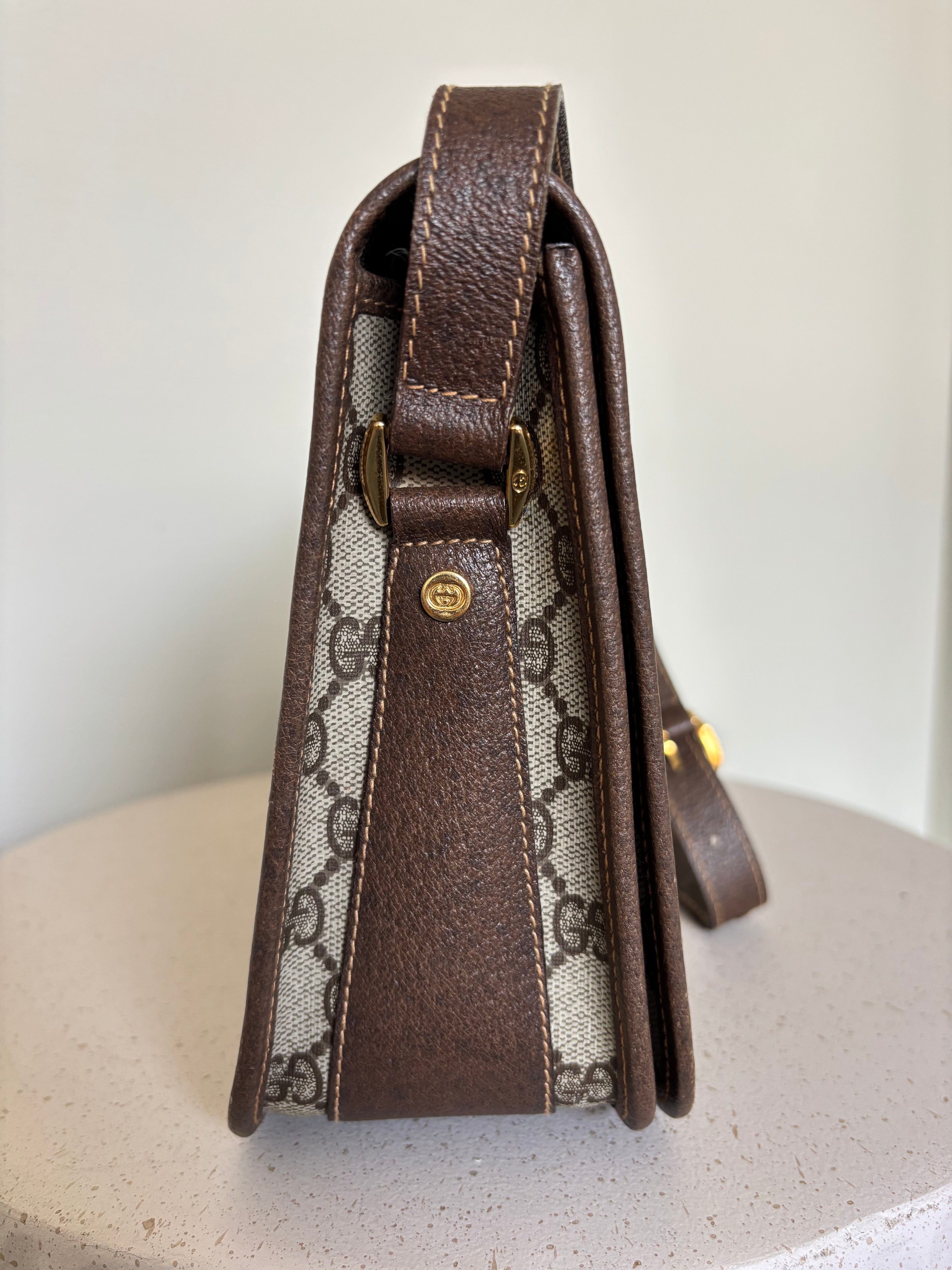 Vintage Gucci GG Supreme Crossbody