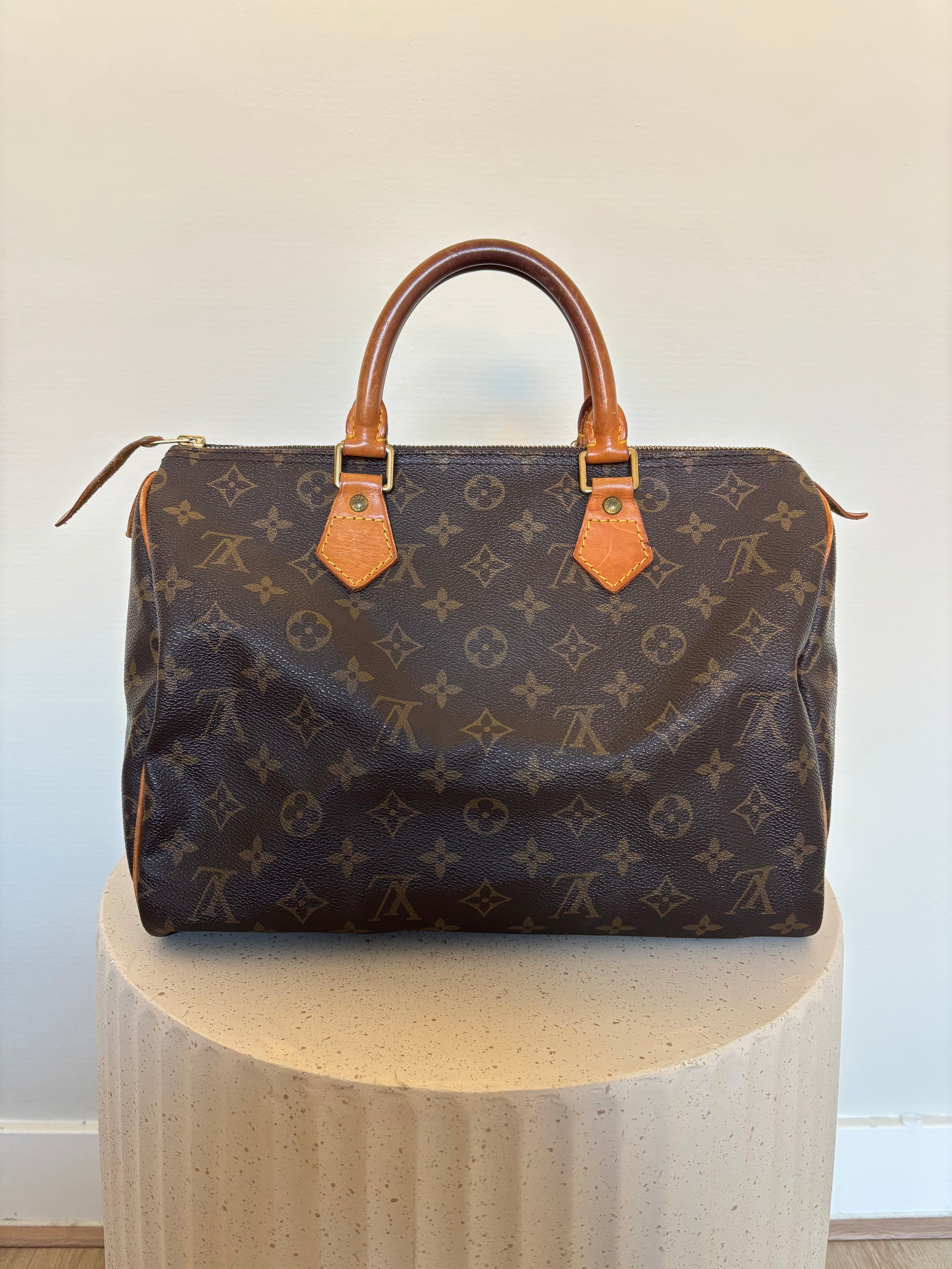 Louis Vuitton Speedy 30