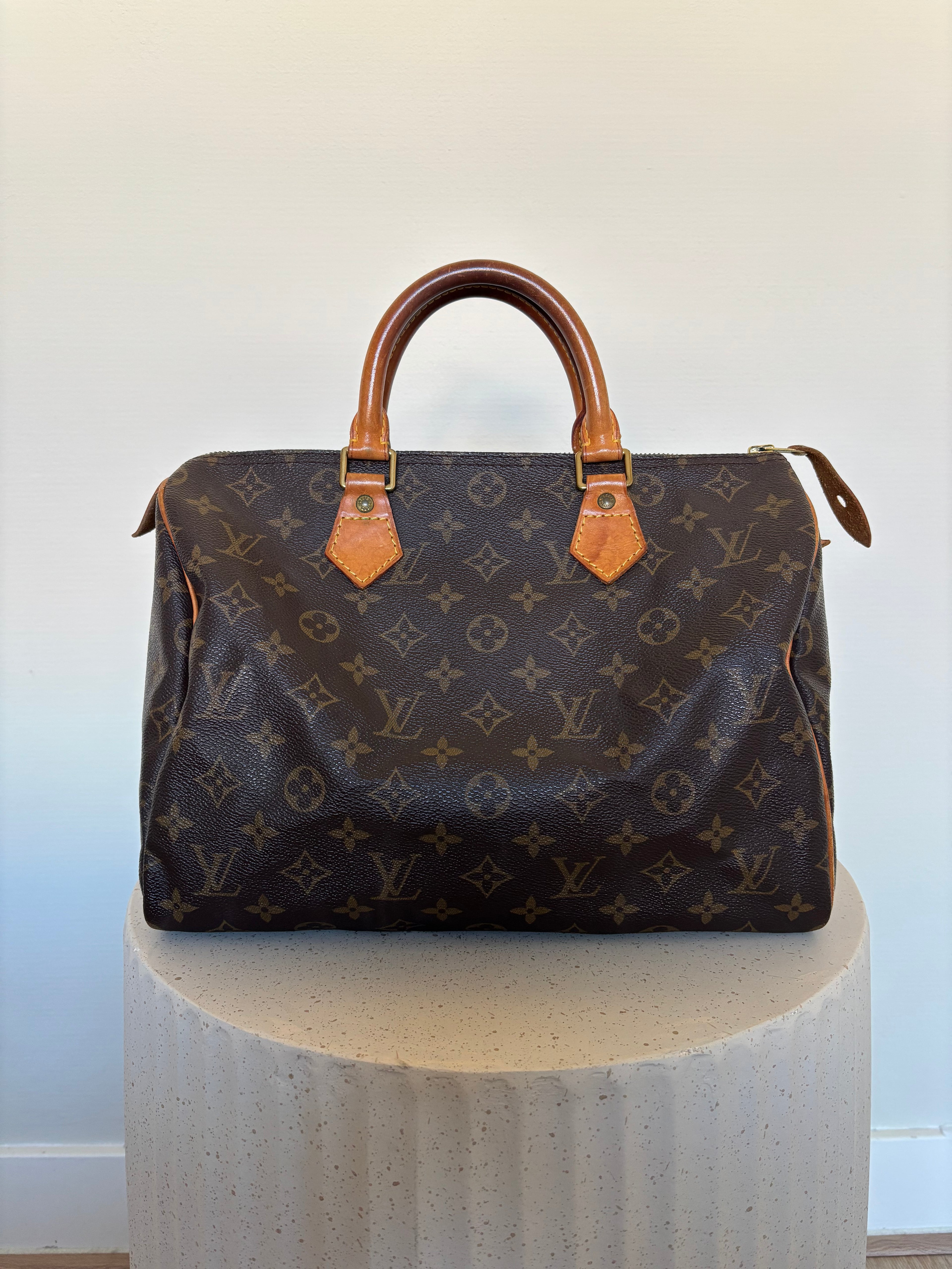 Louis Vuitton Speedy 30