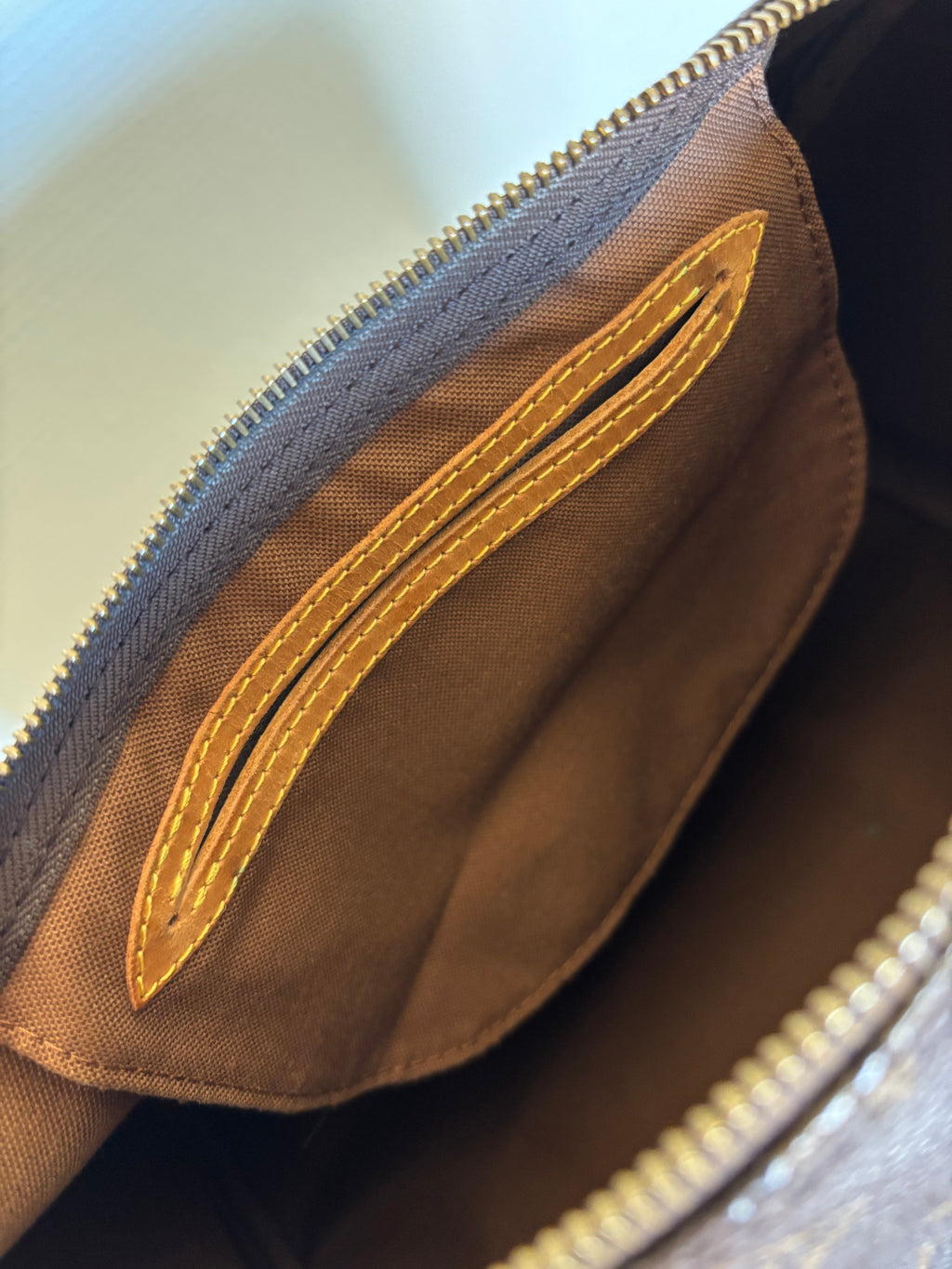 Louis Vuitton Speedy 30