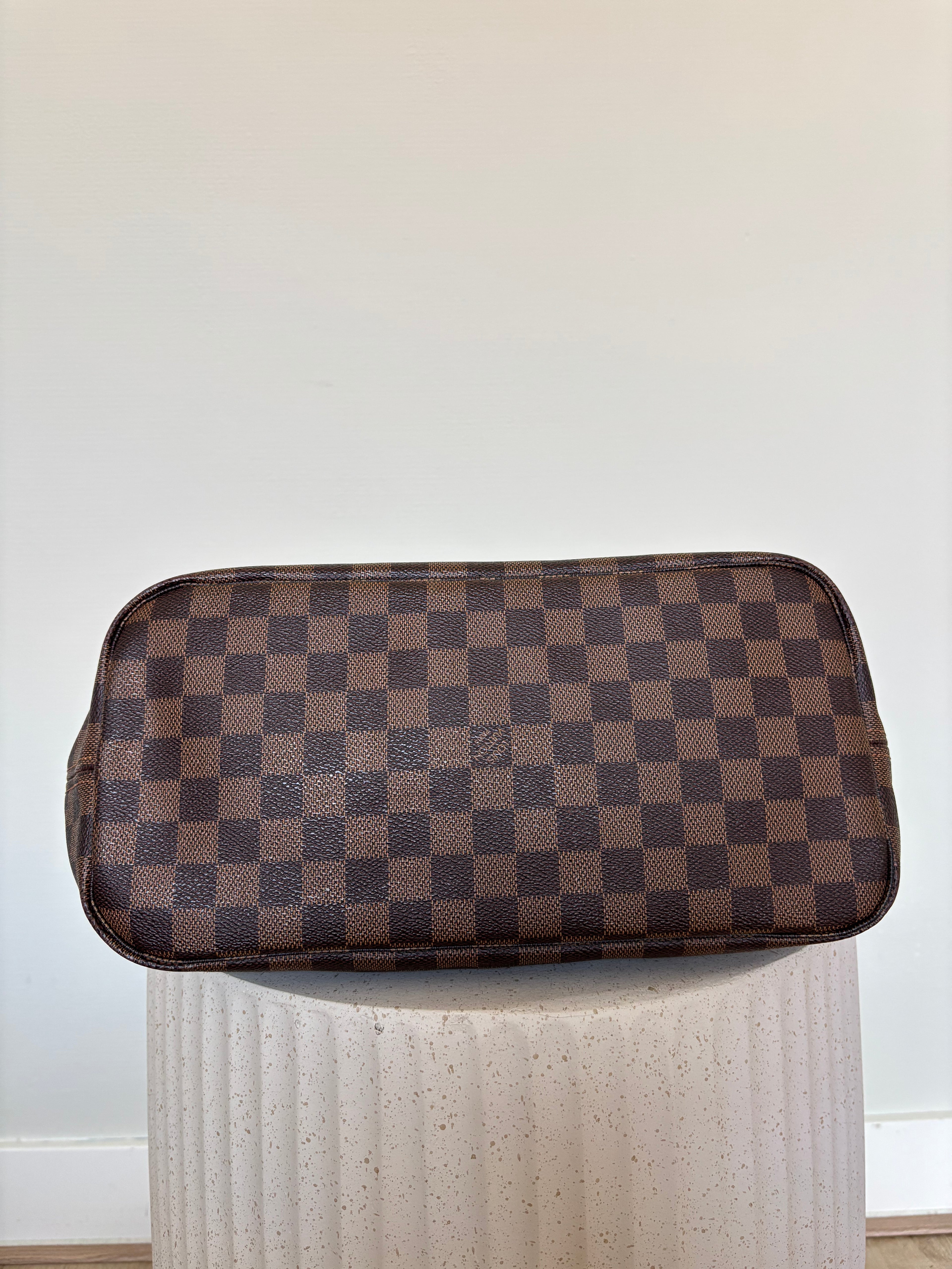 Louis Vuitton Neverfull MM Damier