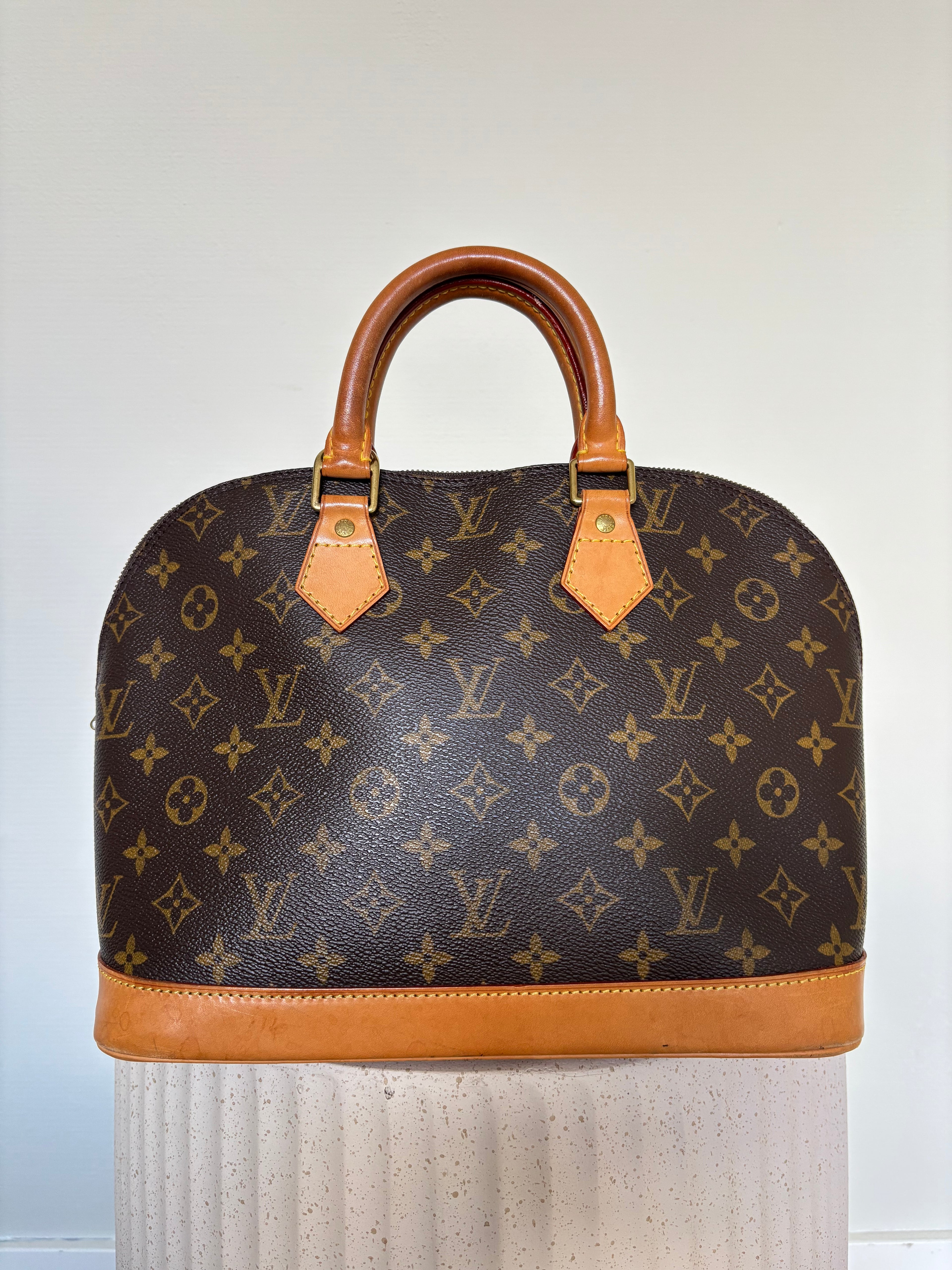 Louis Vuitton Alma PM