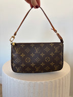 Louis Vuitton Pochette Accessoires