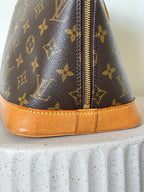 Louis Vuitton Alma PM