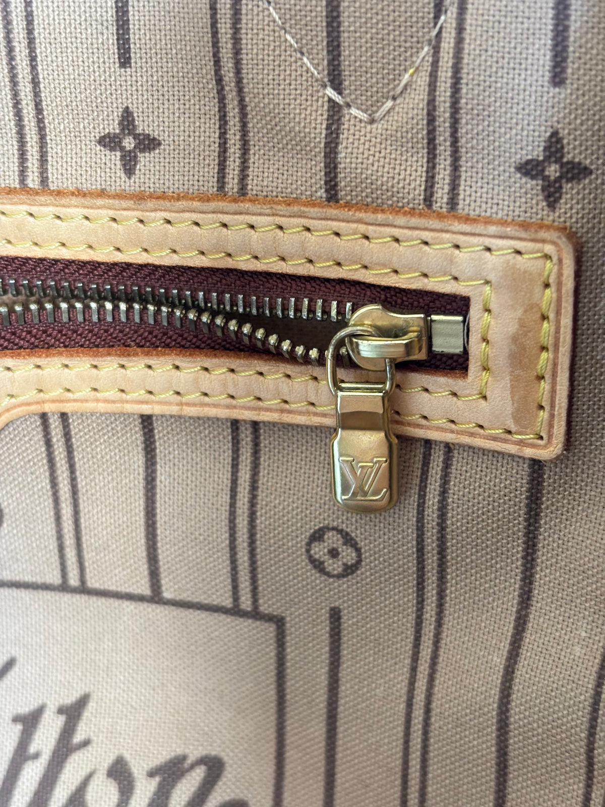 Louis Vuitton Neverfull MM