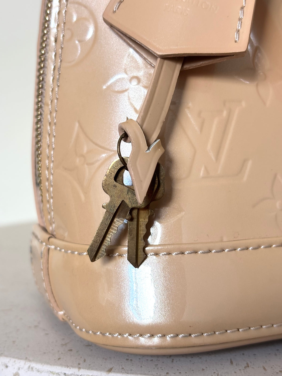 Louis Vuitton Alma BB Vernis