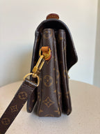 Louis Vuitton Pochette Métis